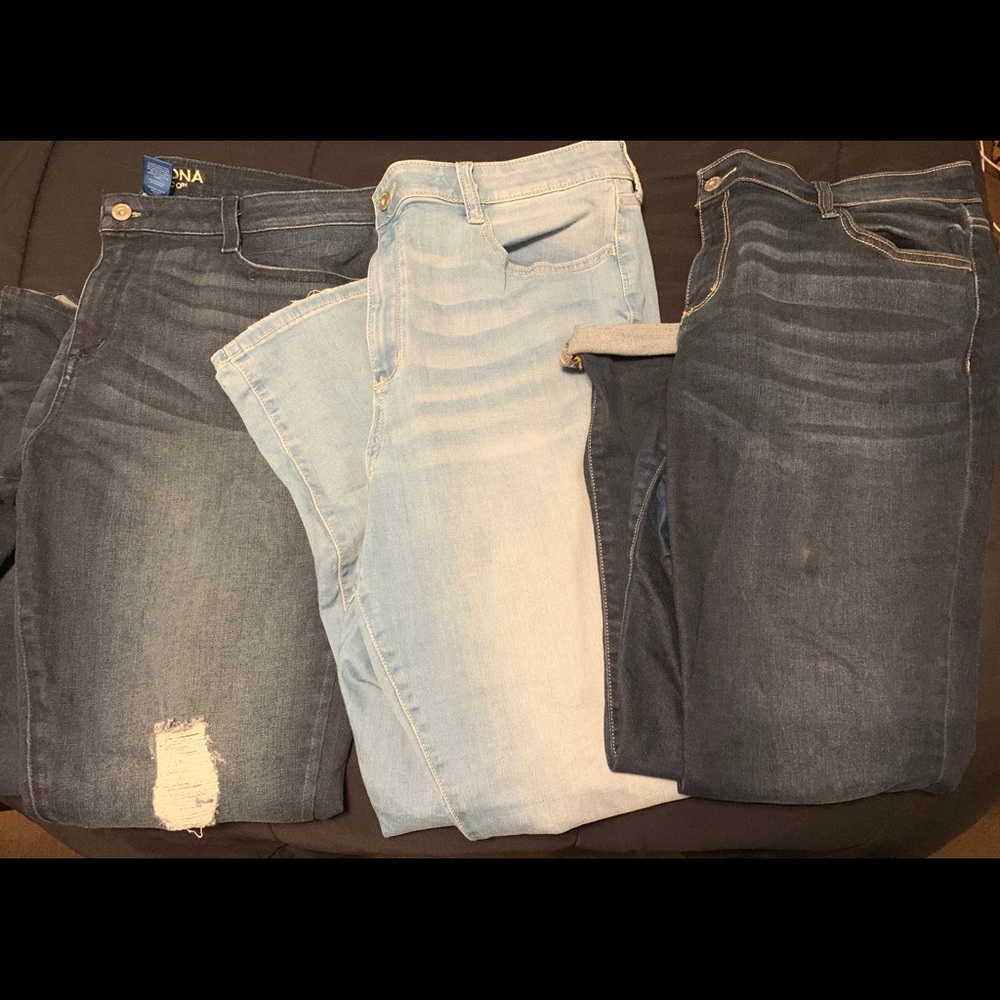3 Pairs of Arizona Women’s/Juniors Jeans size 17